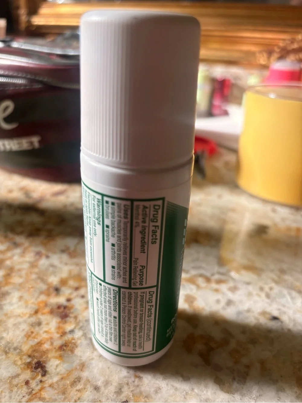 Biofreeze Roll-On Menthol Pain Relief Gel - Green & White